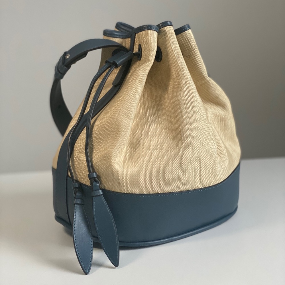 Shoulder & Crossbody Large Drawstring Bucket Bag